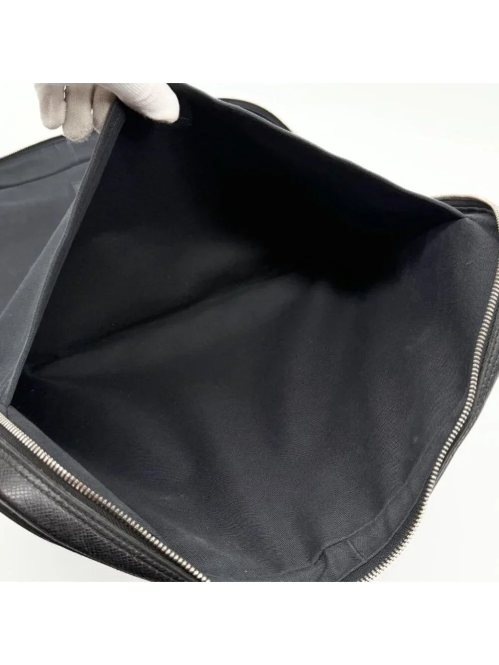 Louis Vuitton Briefcase Taiga Alexander Neo Igor